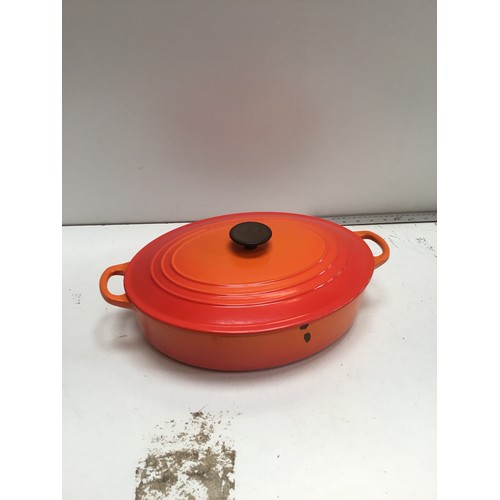 433 - Large Le creuset orange roasting dish