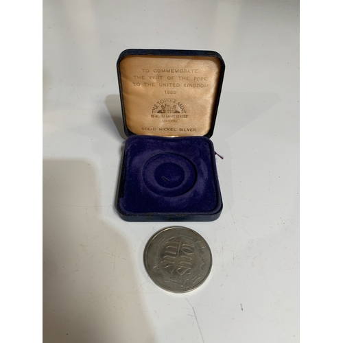 60A - Solid nickel silver 1982 visit of the pope medallion