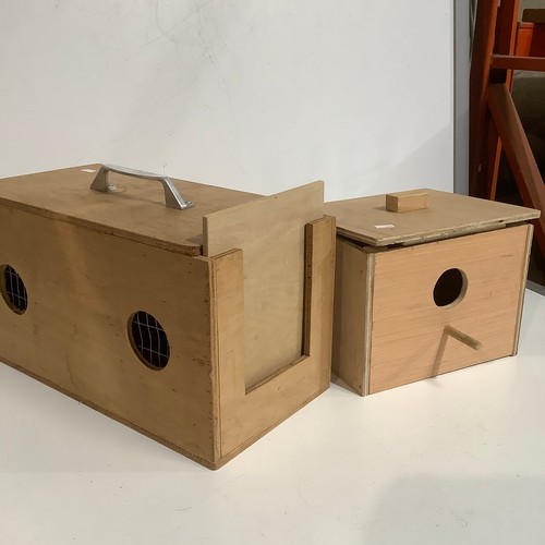 506 - 2x wooden animal bird boxes