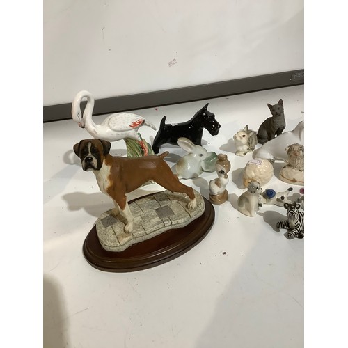 528 - Quantity of ceramic animals 1 is szeiler plus best of breed boxer dog