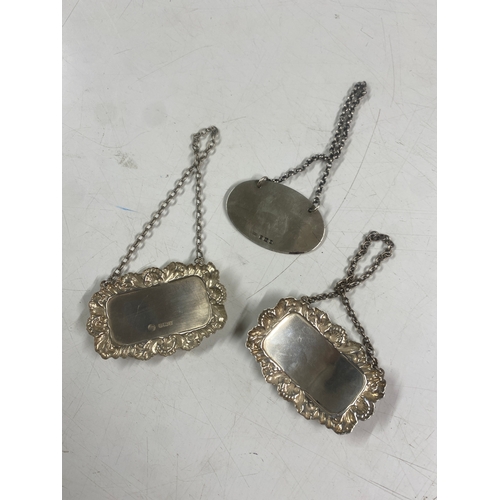 246A - 3x decanter chain tags - 2 are silver stamped - total weight of the 2 are 24.95g and all 3 38g in to... 