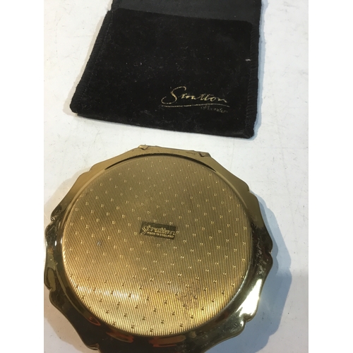 19 - Vintage stratton powder compact purse mirror