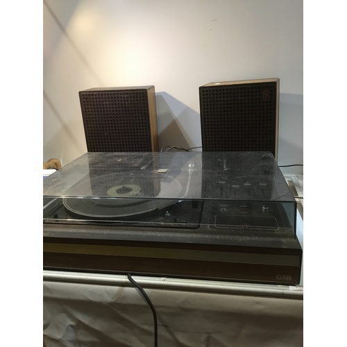 69 - Fidelity UA8 record player & speakers as untested