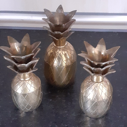 1 - Three small brass pineapple trinket pots. Lidded, with 2 same size and one slightly bigger, these ha... 