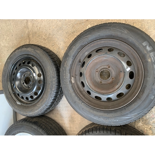 191 - Vauxhall Meriva set of wheels with spare - tread in very good condition