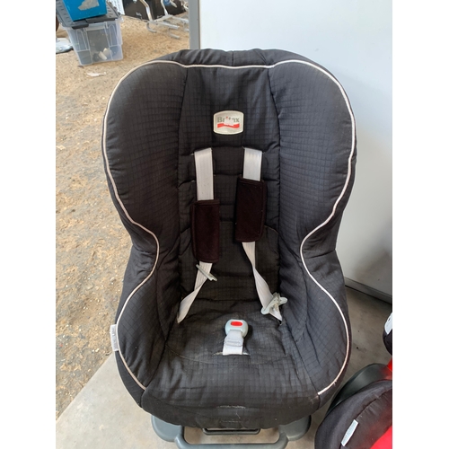 198 - Britax toddler car seat in good condition