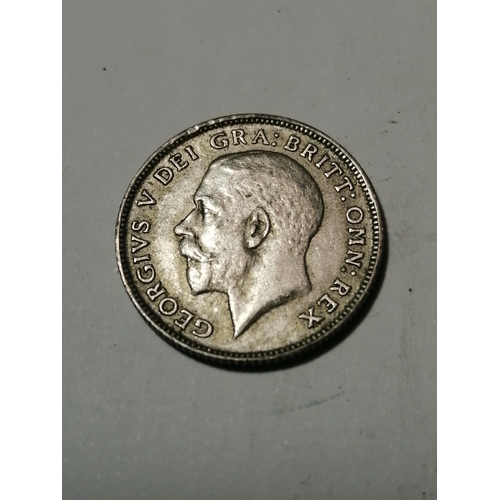 51A - 1924 silver sixpence in very fine condition