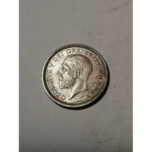 65A - 1927 sixpence in extremely fine condition