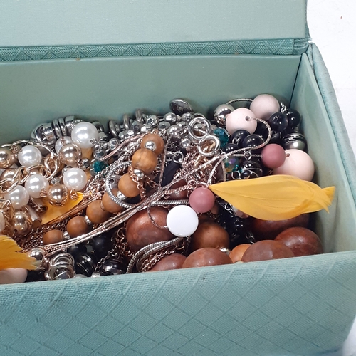 39 - Quantity of jewellery. All looks good but some tangled. Includes bracelets, necklaces  earrings and ... 