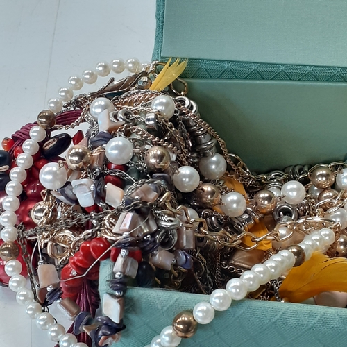 39 - Quantity of jewellery. All looks good but some tangled. Includes bracelets, necklaces  earrings and ... 