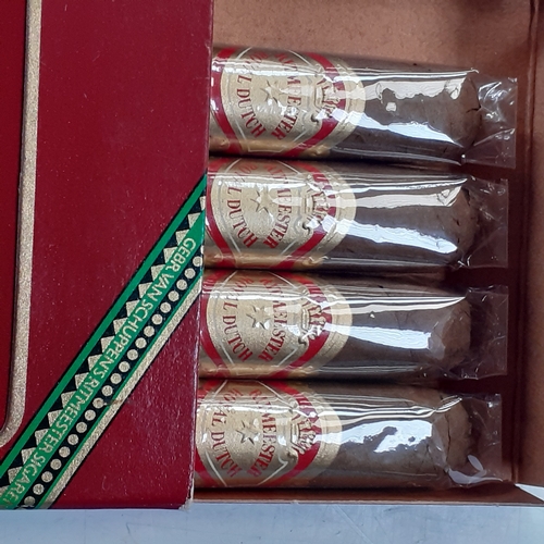 47 - Mixed cigars. Part packets of Henry Winternans and Ritmeester, Half Corona, Royal Dutch. Cigars wrap... 