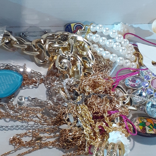 8 - Modern jewellery lot. Includes never worn watches, a mix of earrings possibly odd/broken, bracelets,... 