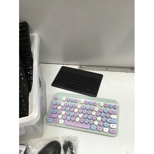 301 - Bluetooth & USB keyboards