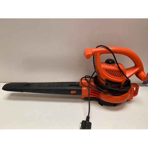 303 - Black & decker electric leaf blower