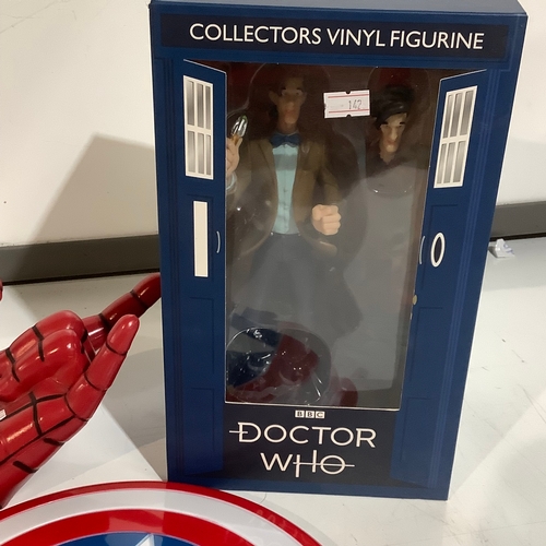 337 - Doctor Who collectors vinyl figurine, with a Spider-Man light up hand and a Captain America light. D... 