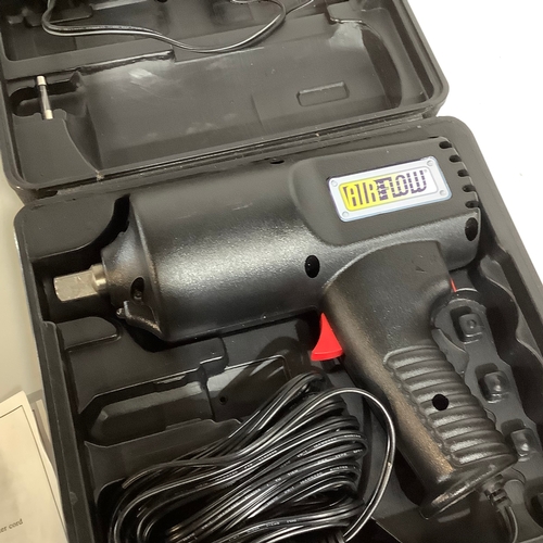 366 - Airflow impact wrench kit. Boxed in good condition.