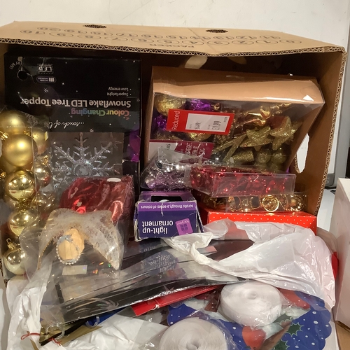 369 - Quantity of Christmas decorations. Includes tree toppers, lights, baubles  and much more.