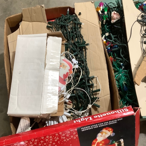 379 - Very large quantity of Christmas lights and decorations. Some working some as spares.