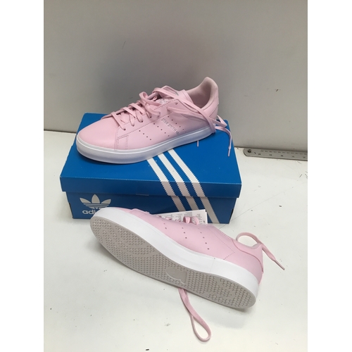 235 - Boxed as new Adidas Stan Smith pink trainers size 5.5