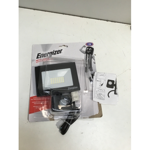 246 - Energizer motion sensor 20w LED floodlightgv