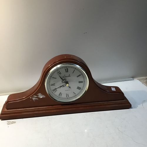 24 - Lincoln quartz battery operated mantle clock