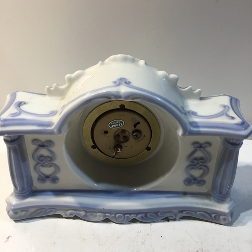 96 - Landex royal craft Japanese movement alarm clock