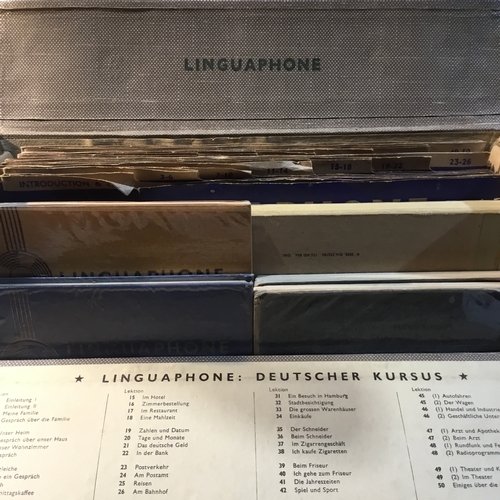 119 - Vintage linguaphone Deutscher Kursus cased set with vinyls