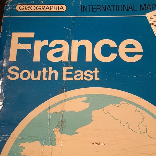 260 - Quantity of maps from UK, Europe and worldwide.