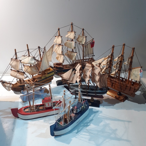 290 - Model sailing ships. Includes Mayfair, HMS Bounty, Cutty Sark and more. Little dusty from storage.  ... 