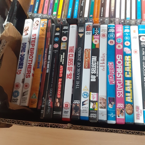 15A - Large quantity of DVD. Tray full and extra. Leading titles and classics.