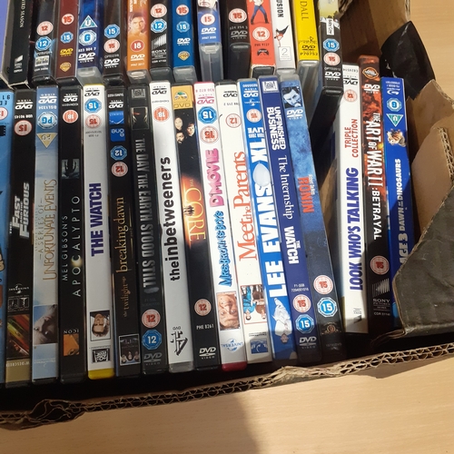 15A - Large quantity of DVD. Tray full and extra. Leading titles and classics.