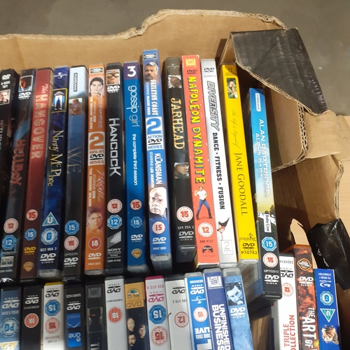 15A - Large quantity of DVD. Tray full and extra. Leading titles and classics.