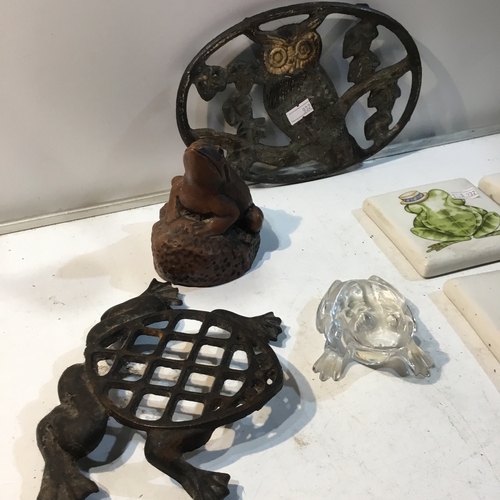 176 - Quantity of frog related items inc frog tiles, glass frog, metal trivet & more