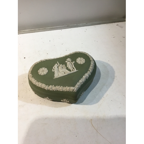 192 - Wedgwood jasper heart shaped trinket dish