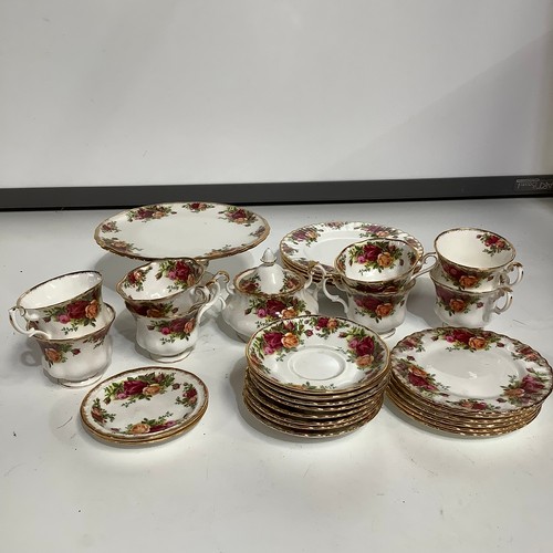 26 - Quantity of Royal Albert Old Country Roses inc cups, saucers, cake stand & sugar bowl