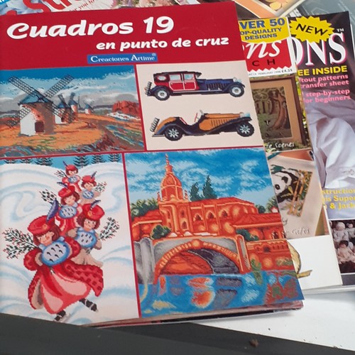 23B - Very large quantity of needlework magazines and books. Covering all aspects Inc cross stitch, knitti... 