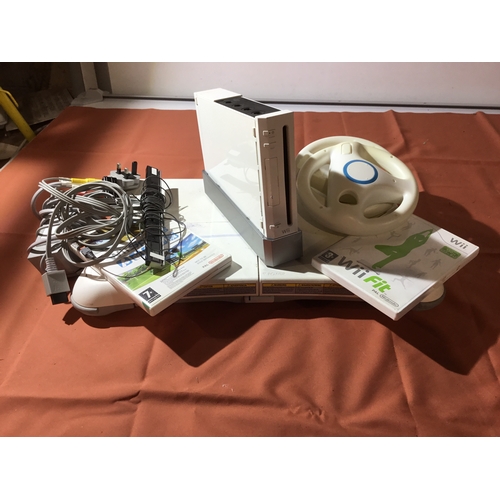 480 - White nintendo wii bundle with wii sports game