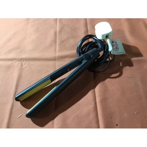 481 - GHD 4.2B hair straighteners - working order