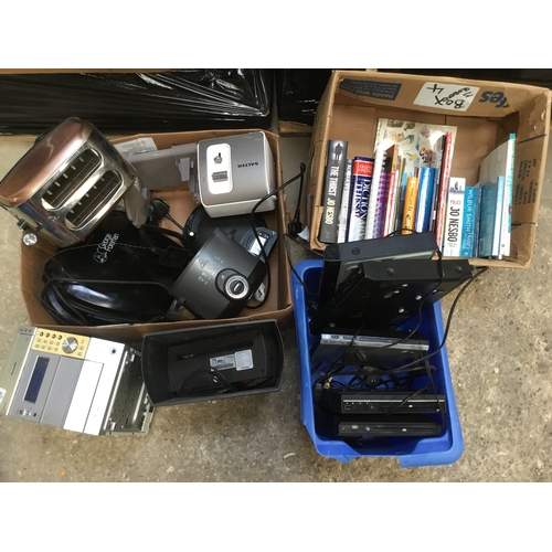 483 - Large mixed lot to inc black dvd players, books, hifi & kitchenware