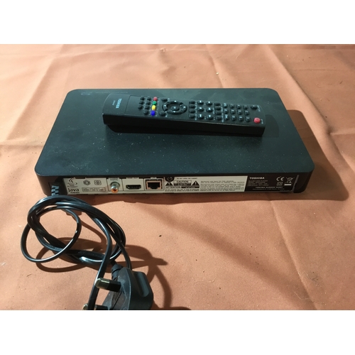 485 - Toshiba BDX2400KB bluray player with remote