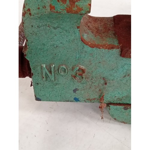 340 - Green Record Vice number 03. Heavy, solid cast in vintage condition