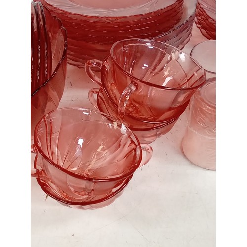 320 - French glass, Vereco pink coloured part dinner service. Good condition overall and some still in wra... 