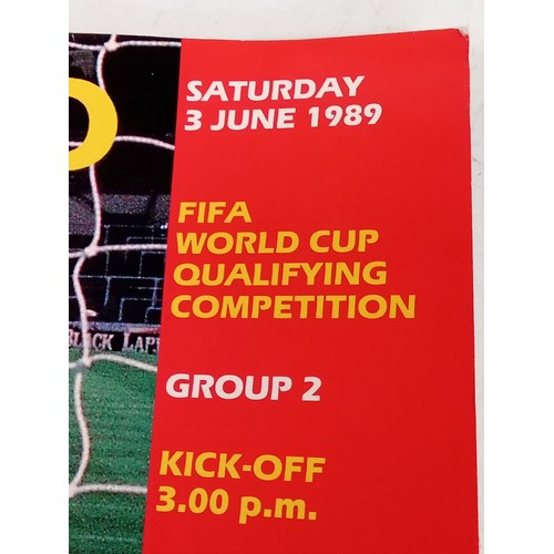 323 - England/Poland 1989 football programme