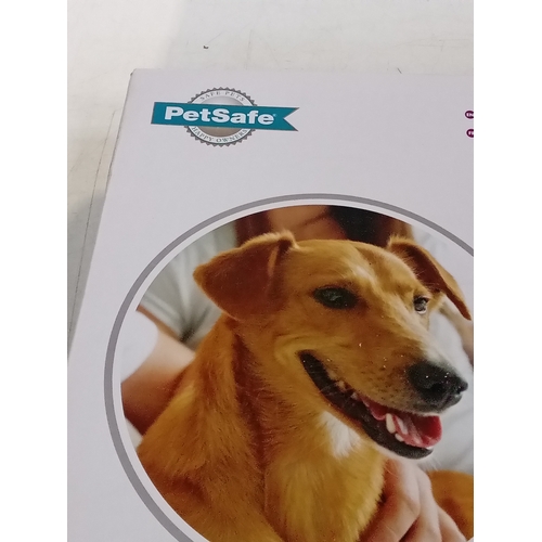 247 - Petsafe medium dog pet door flap. Boxed with instructions and fittings