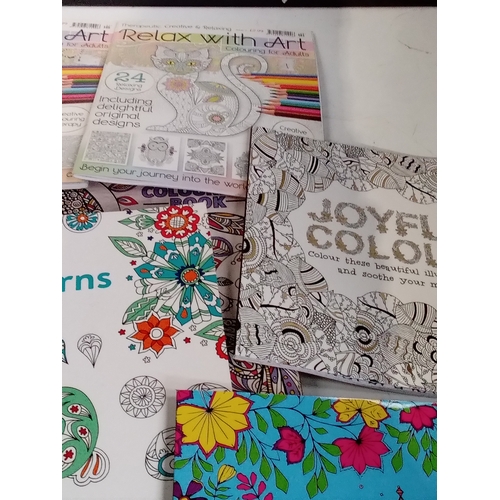 322 - Quantity of adult colouring books. All looks unused. Great variety and detail