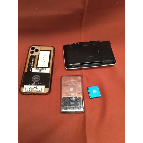 34 - iPhone (believed to be 12 pro), classic iPod, iPod nano and gameboy advance - as untested