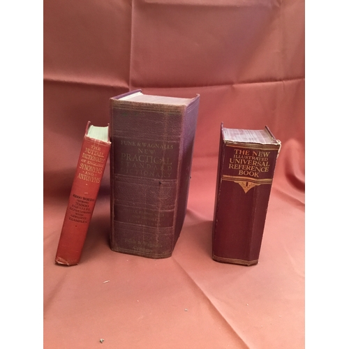 83 - Vintage books inc Funk & Wagnalls dictionary, universal reference book & Nuttall dictionary