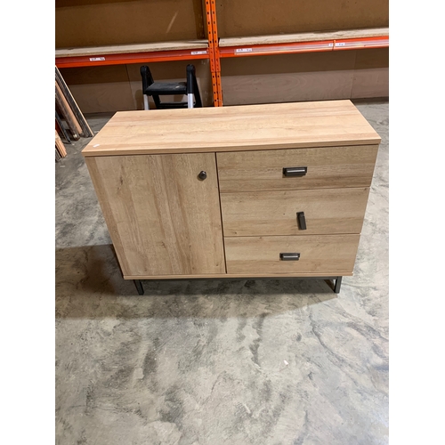 167 - 1m long veneered sideboard - drawers & cupboard