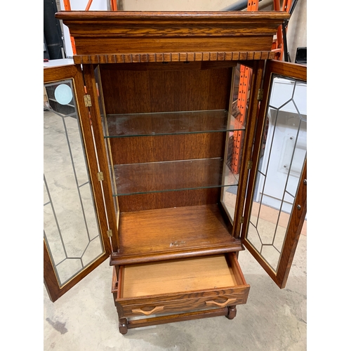 218 - Oak glazed cabinet with shelves - 6ft tall - very nice condition