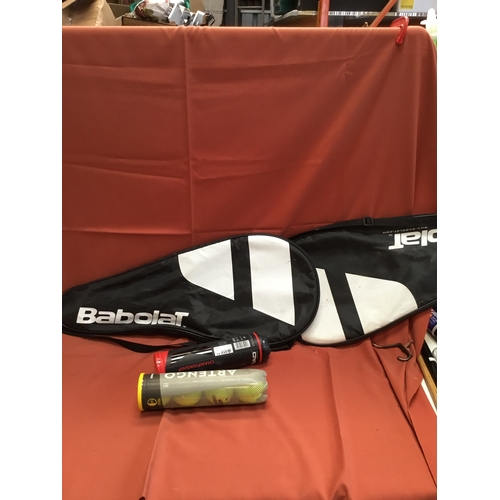 442 - Two Babolot tennis rackets & 2 sets of tennis balls evoke 105 and Boost A excellent condition